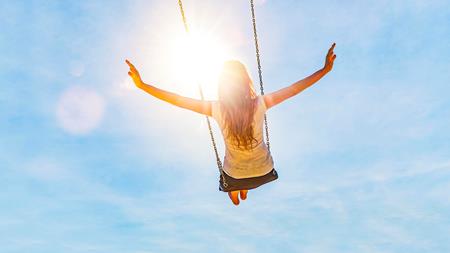 Kollage över bilder till en artikel om hemtrevligt på kontoret